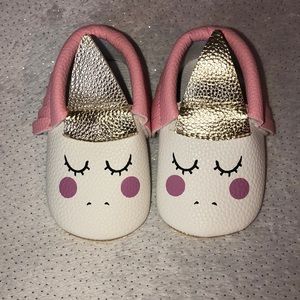 Toddler girl soft sole moccasins. Myggpp Brand.